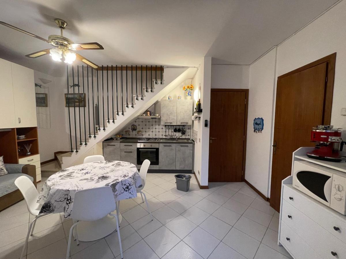 La Brezza Viareggina A 500 Mt Dal Mare, Dal Carnevale E Dagli Stabilimenti Balneari Apartment Viareggio Ngoại thất bức ảnh