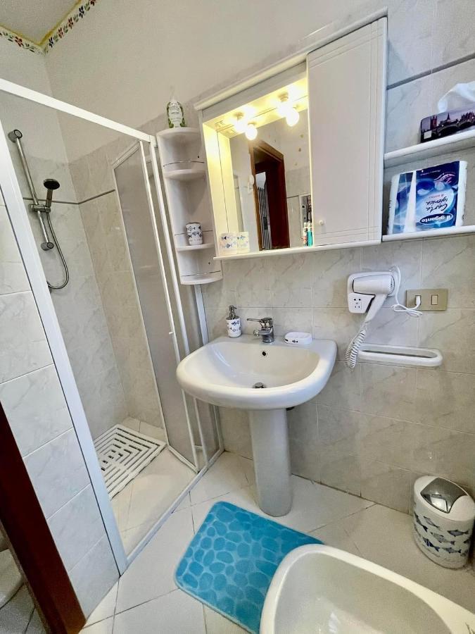La Brezza Viareggina A 500 Mt Dal Mare, Dal Carnevale E Dagli Stabilimenti Balneari Apartment Viareggio Ngoại thất bức ảnh